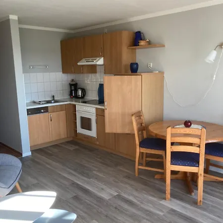 Апартаменты Lindenhof Alt Reddevitz