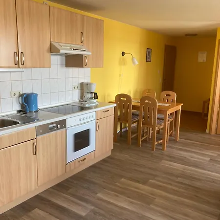 Апартаменты Lindenhof Alt Reddevitz