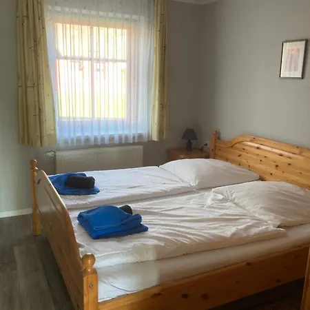 Lindenhof * Alt Reddevitz