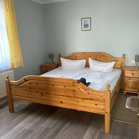 Lindenhof Апартаменты *