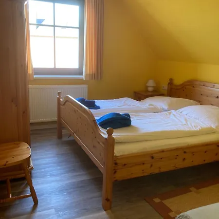 Lindenhof * Alt Reddevitz